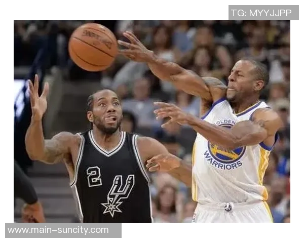 马刺7连胜展现团队实力多名球员轮流成为得分王