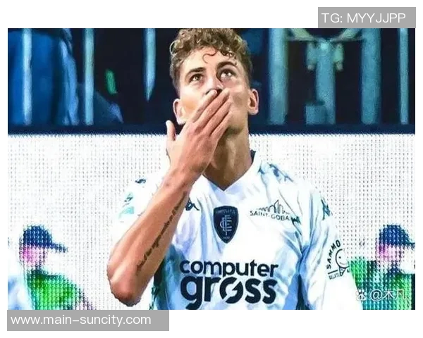 国米管理层坚定支持埃斯波西托拒绝高额报价展现信任 国米管理层坚定支持埃斯波西托拒绝高额报价展现信任