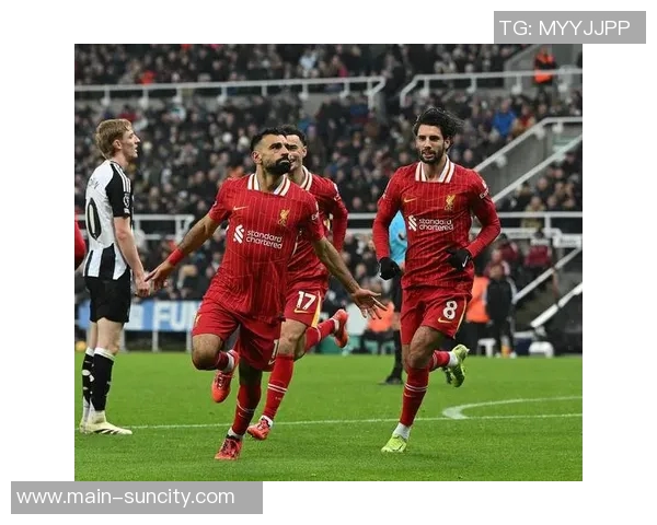 萨拉赫近10场英超比赛数据：禁区触球80次，射门29脚0进球