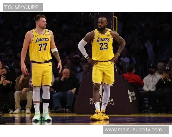 湖人防守失效詹姆斯体能透支东契奇拼尽全力难挽败局 湖人防守失效詹姆斯体能透支东契奇拼尽全力难挽败局