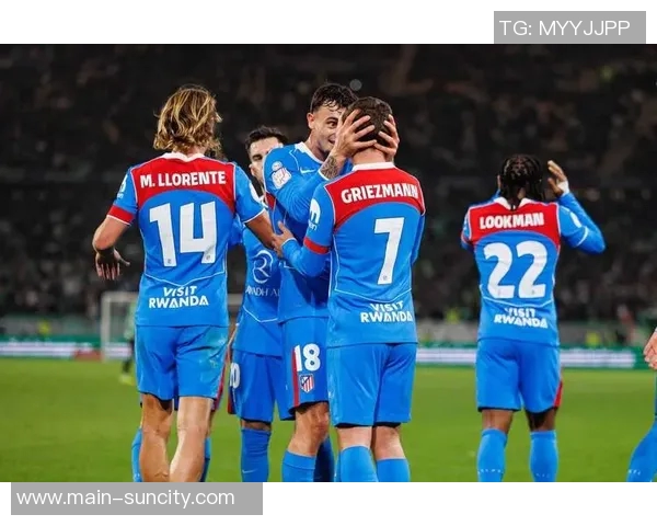 英媒称曼城热刺纽卡斯尔关注韦斯利本赛季在罗马表现出色